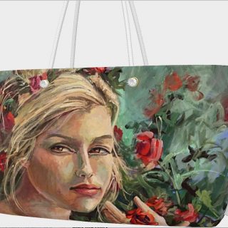 True Beauty In A Woman Is Reflected In Her Soul, Weekender